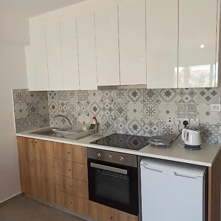 Georgina Holiday Apts * לימסול