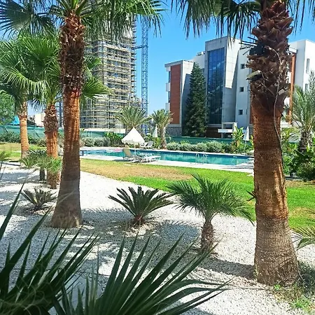 Georgina Holiday Apts * לימסול