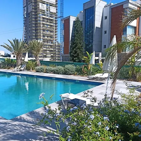 Georgina Holiday Apts * לימסול