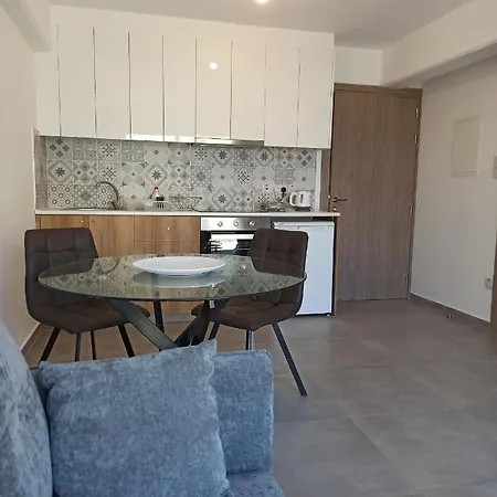 Georgina Holiday Apts דירה *